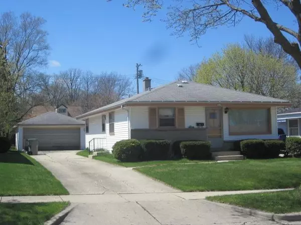 3423 S 87th St, Milwaukee, WI 53227