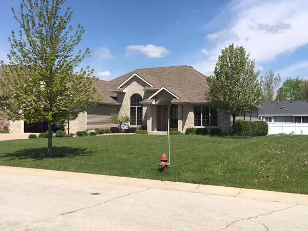 5802 84th St, Pleasant Prairie, WI 53142