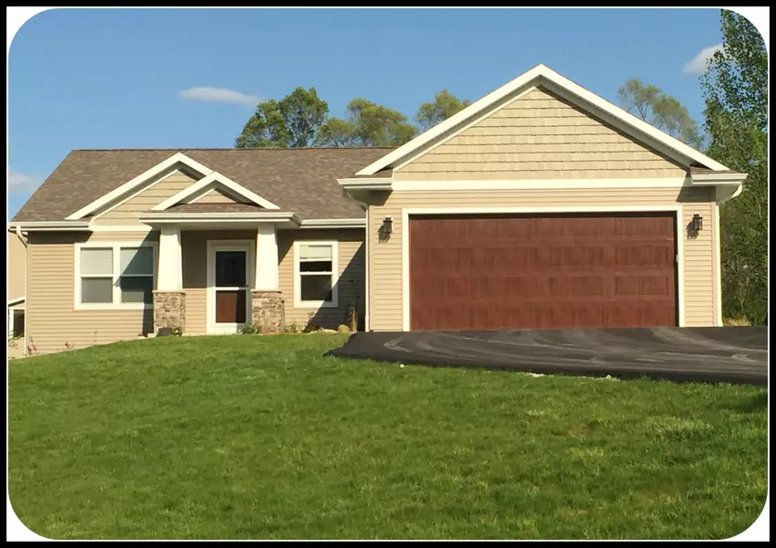 533 N Browns Lake Dr, Rochester, WI 53105