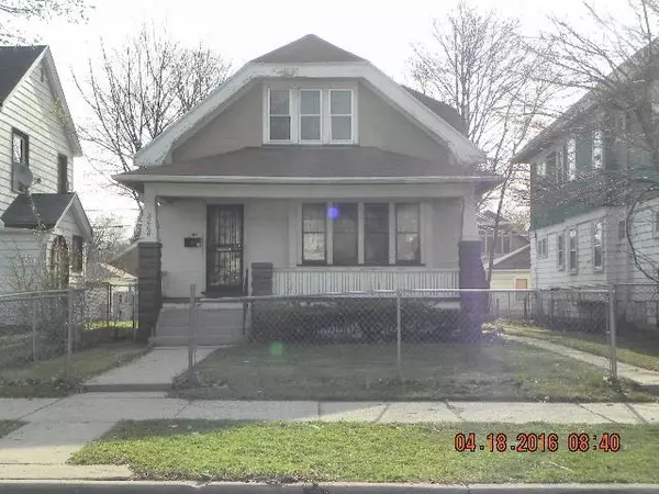 3008 N 39th St, Milwaukee, WI 53210