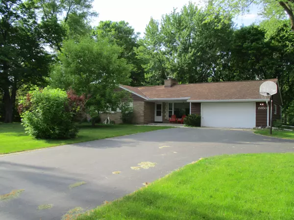 15850 Gebhardt Rd, Brookfield, WI 53005