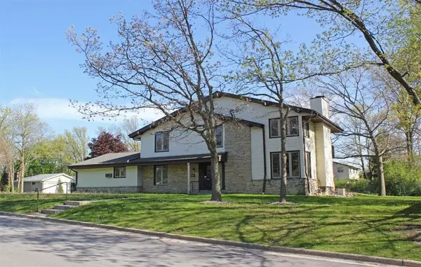 6515 W Holmes Ave, Greenfield, WI 53220