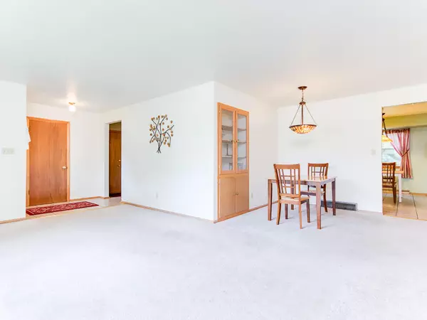 Milwaukee, WI 53224,9701 W Debbie Ln