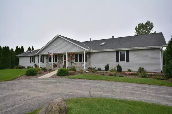 6302 W 3 Mile Rd, Raymond, WI 53126