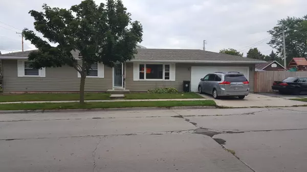 1325 Grand Ave, Sheboygan, WI 53083