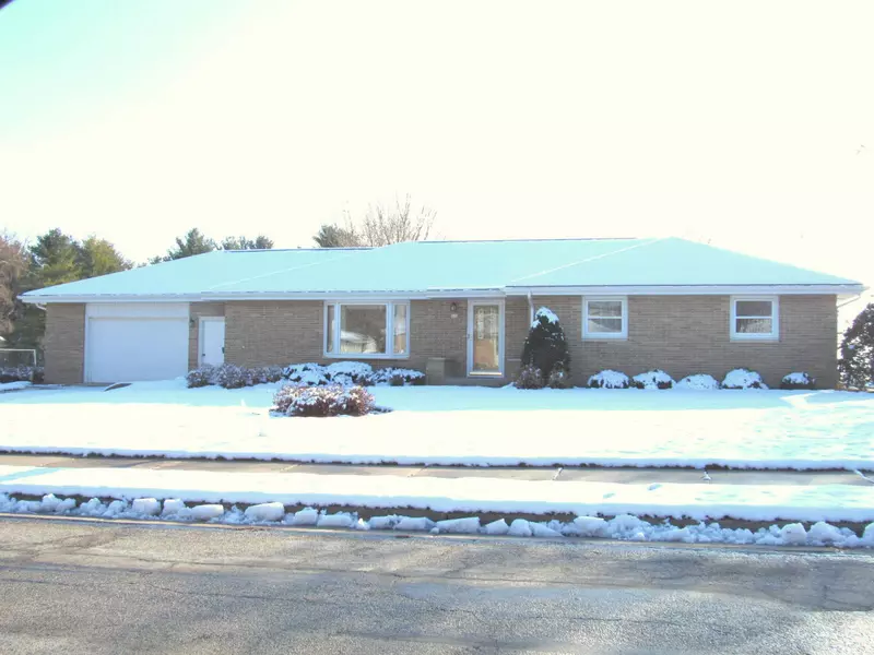 531 Monroe St, Reedsville, WI 54230