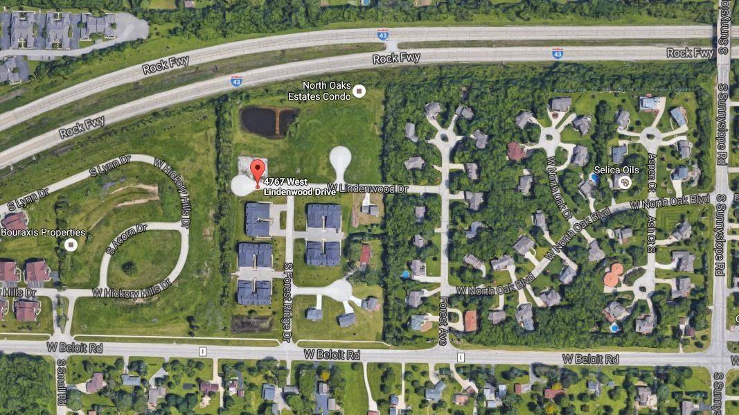 4767 S Lindenwood Ct, New Berlin, WI 53151