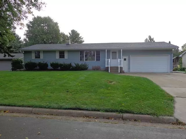 231 S Woodland Dr, Whitewater, WI 53190