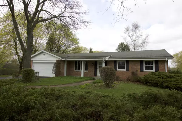 1920 Homestead Ct, Grafton, WI 53012