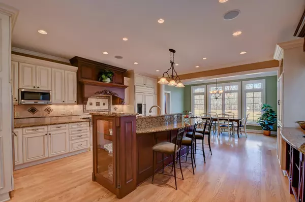 Mequon, WI 53092,10626 N Turnberry Dr