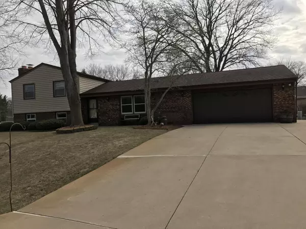 31103 Isabel Ln, Burlington, WI 53105