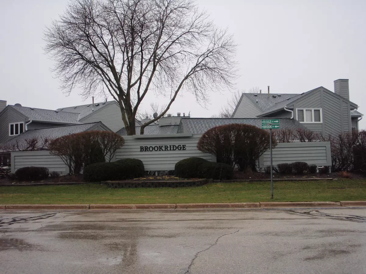 New Berlin, WI 53151,15678 W Brook Dr