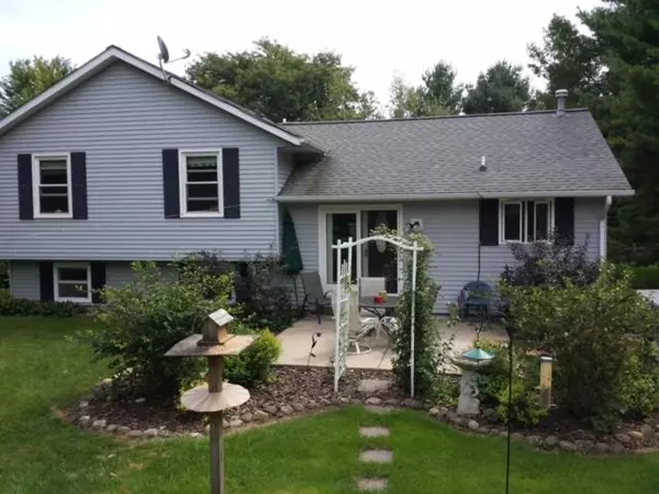 Wales, WI 53183,312 Porthamel Ct