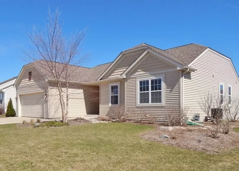 Hartford, WI 53027,1416 Dovetail Dr