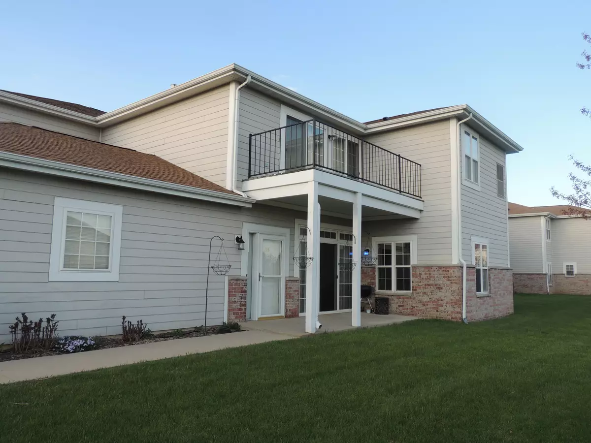 Pleasant Prairie, WI 53158,6623 102nd St Unit 1BB