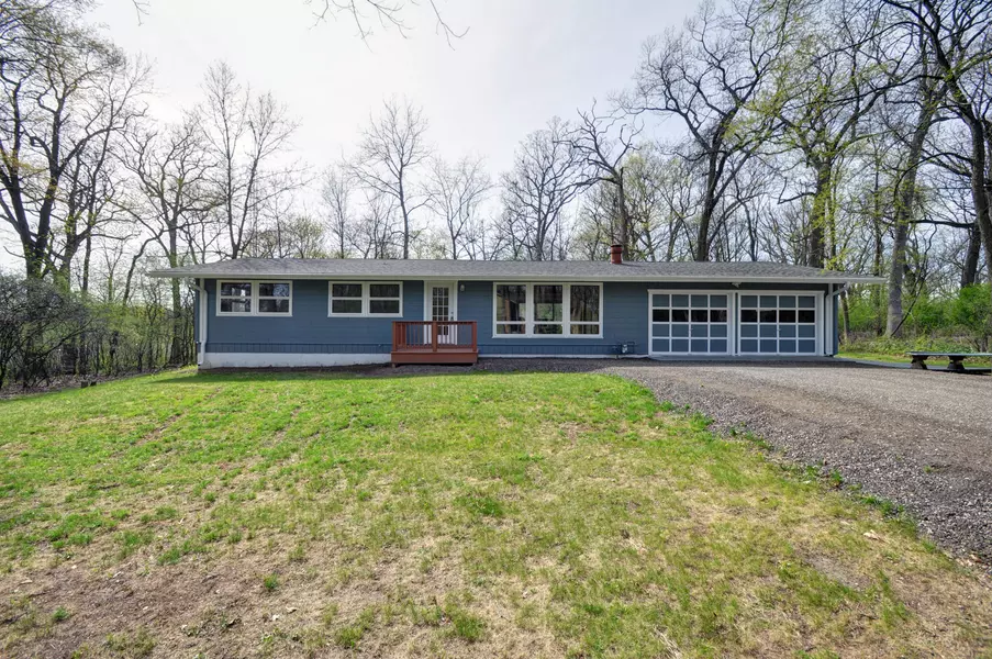 N1525 Wildwood Rd, Linn, WI 53147