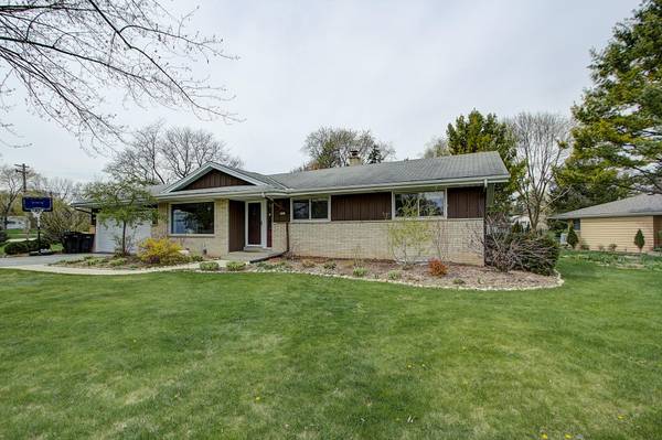 8541 N 63rd St, Brown Deer, WI 53223