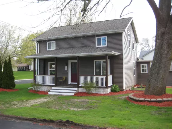 205 Clark St, Cascade, WI 53011