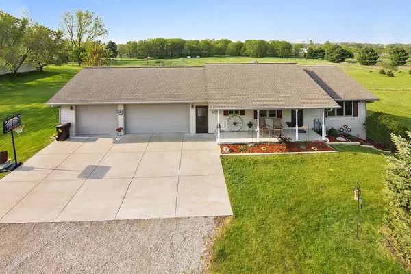 8144 S Chase Rd, Chase, WI 54162