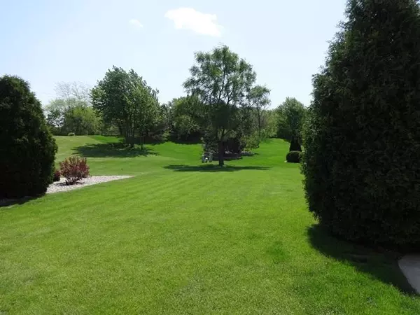 Waterford, WI 53185,515 Fairview Cir