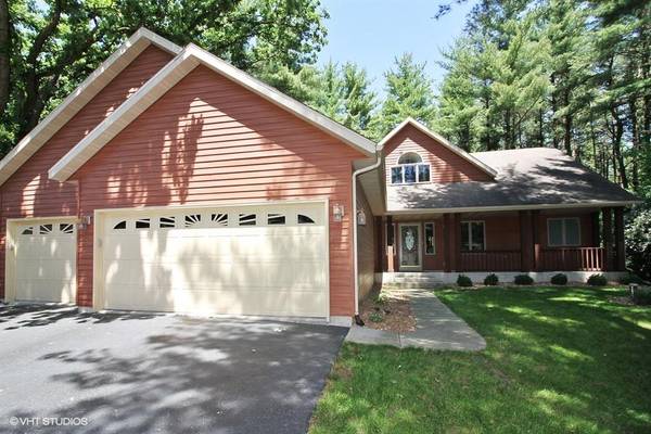 6572 Deerpath Rd, Lyons, WI 53147