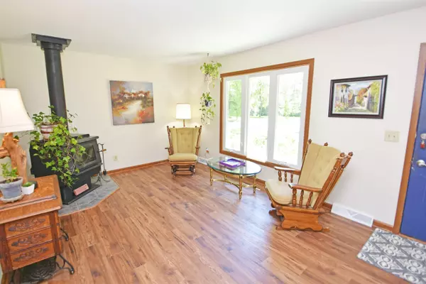 Grafton, WI 53024,1310 Trail Way CT