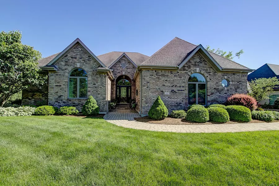 543 Pheasant Ridge Ln, Fontana, WI 53125