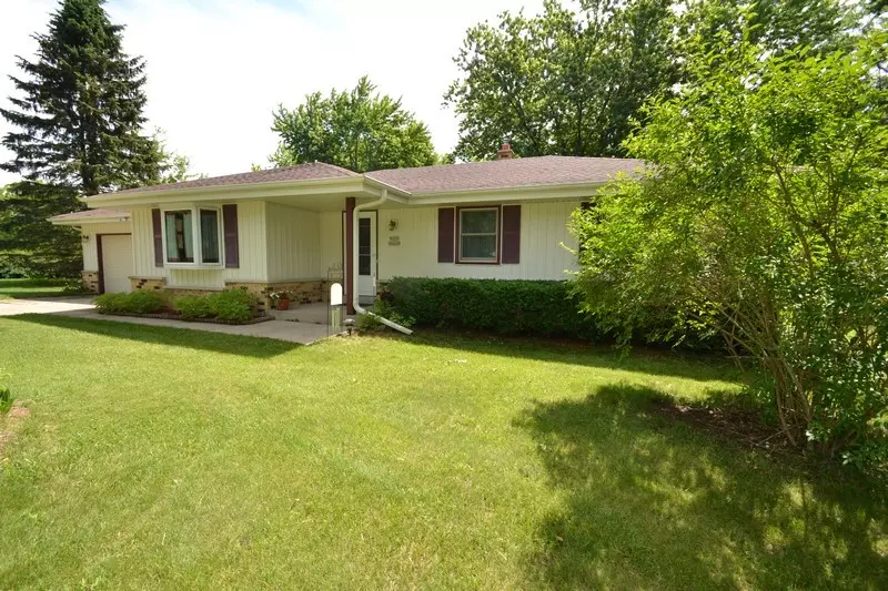 Mukwonago, WI 53149,W330S8062 Country Ln