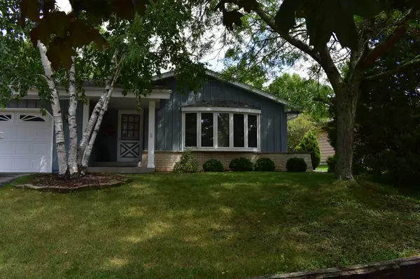 Mukwonago, WI 53149,1245 River Park Cir W