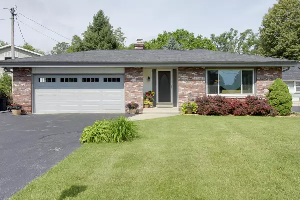 8615 N 64th St, Brown Deer, WI 53223