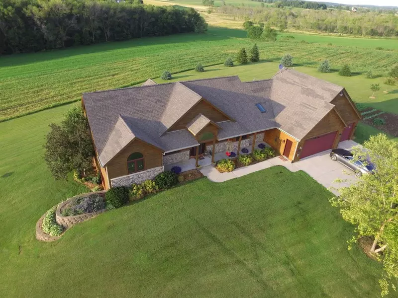 N2223 County Road V, Ashford, WI 53010