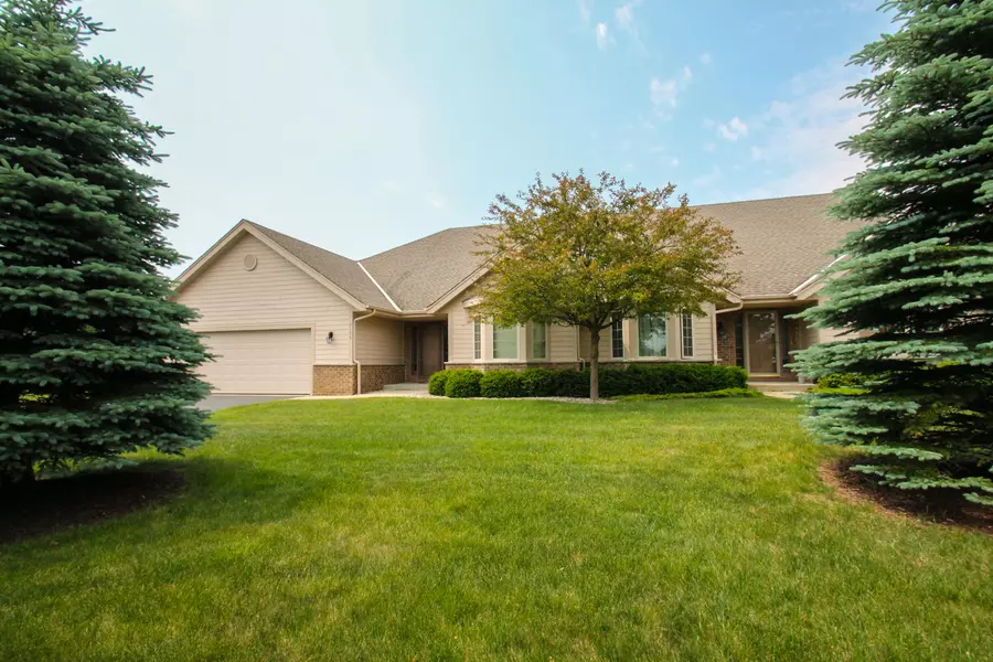 7175 W Mequon Trail Rd, Mequon, WI 53092