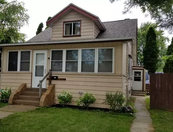 1430 Menomonee Ave, South Milwaukee, WI 53172