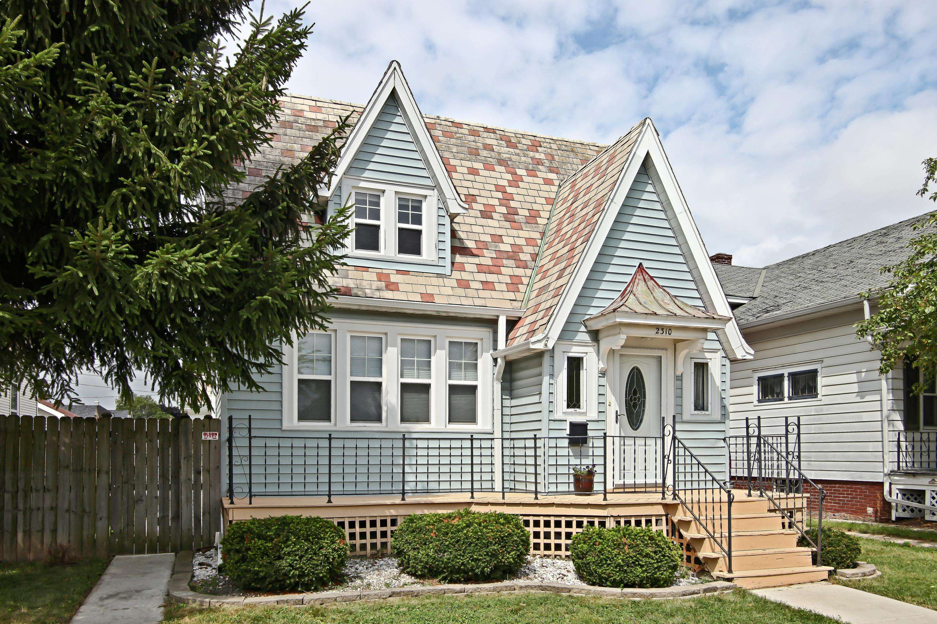 2310 Lasalle St, Racine, WI 53402