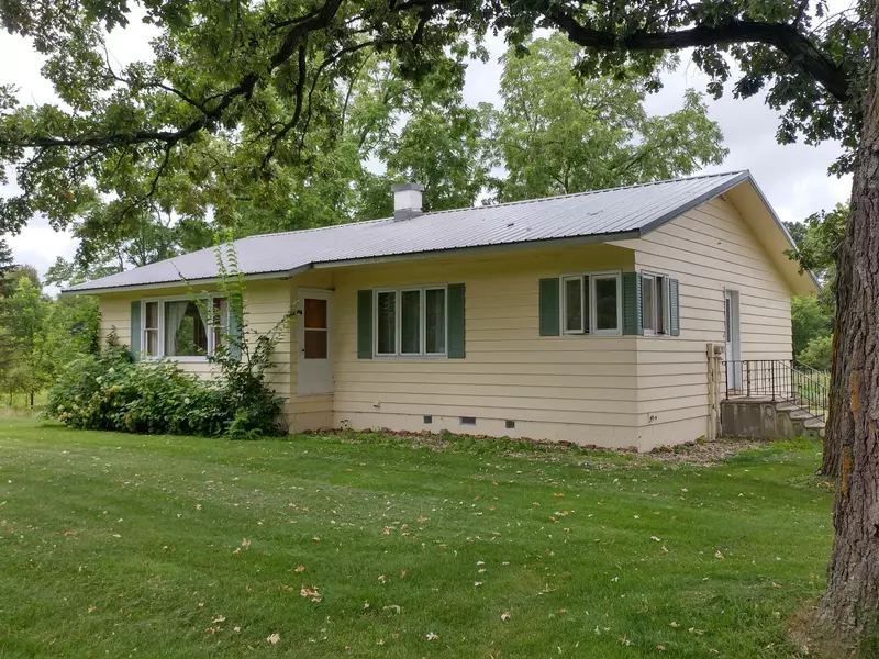 11383 State Hwy 71, Angelo, WI 54656