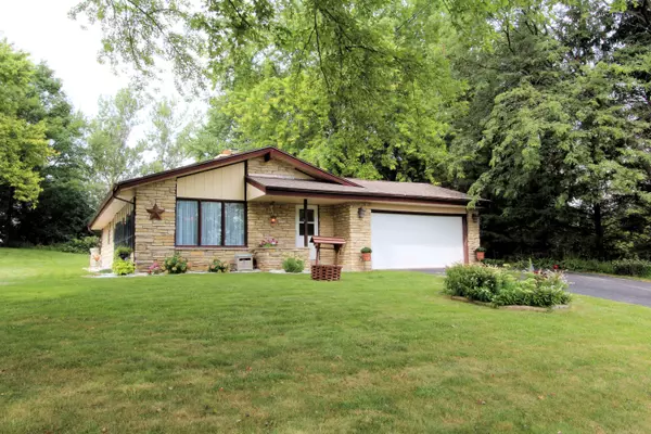 W257N5779 North Hill Dr, Lisbon, WI 53089