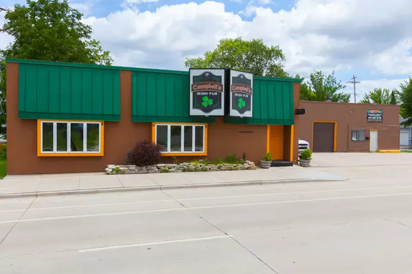 4068 S Howell Ave, Milwaukee, WI 53207
