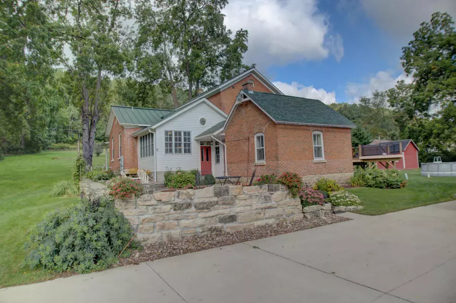 N3216 Smith Valley Rd, Medary, WI 54601