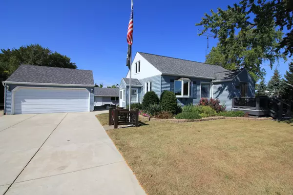 4226 Raynor Ave, Norway, WI 53182