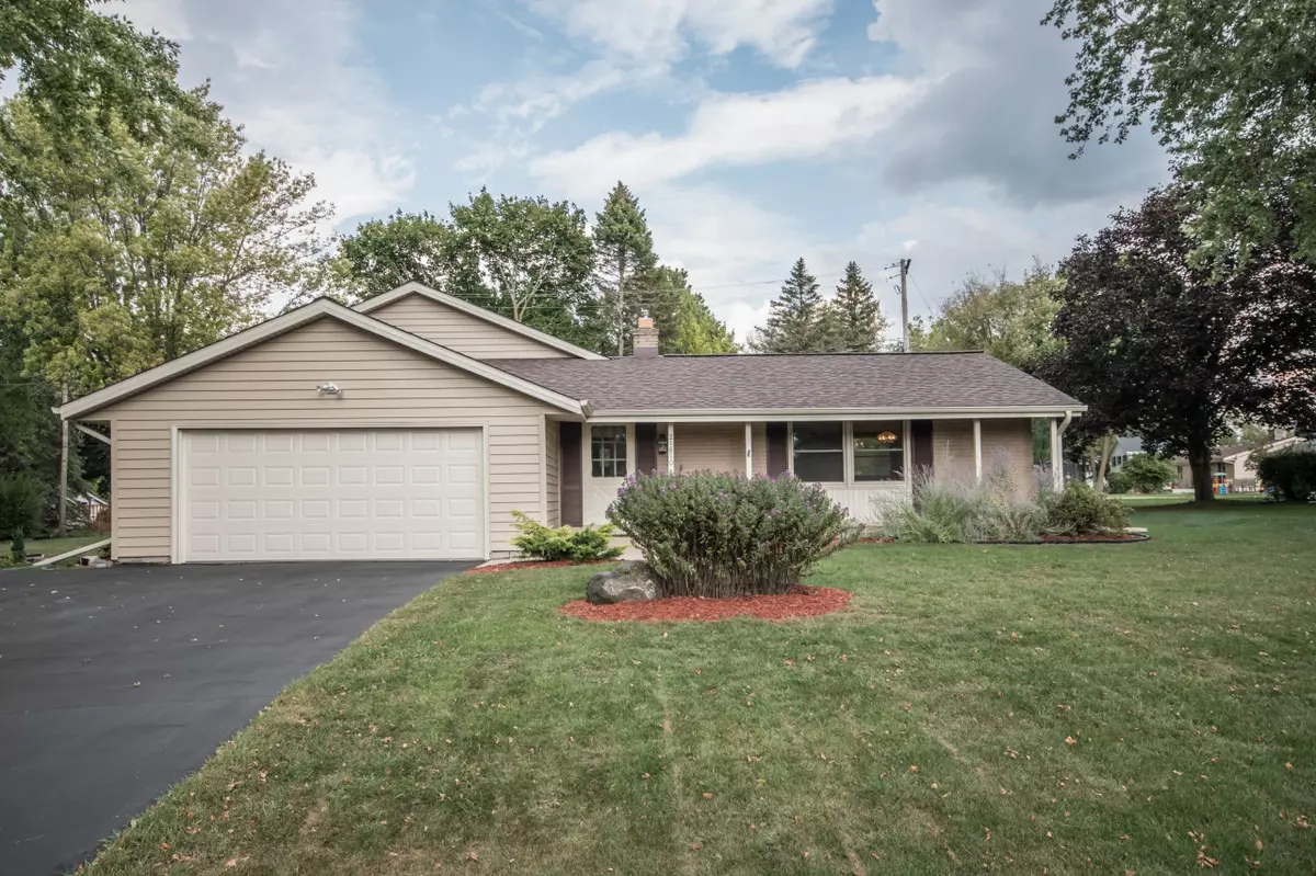 Brookfield, WI 53045,21810 Locksley Ln