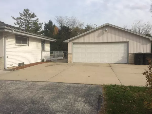 Sussex, WI 53089,W234N5824 Lilac Dr