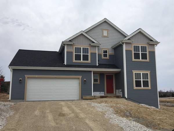 759 Autumn Ridge Ln, Hartford, WI 53027