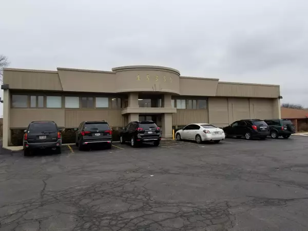 15350 W National Ave, New Berlin, WI 53151