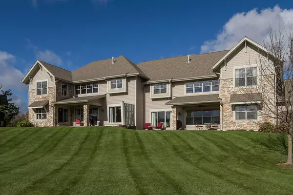 Geneva, WI 53147,673 Greenview Cir