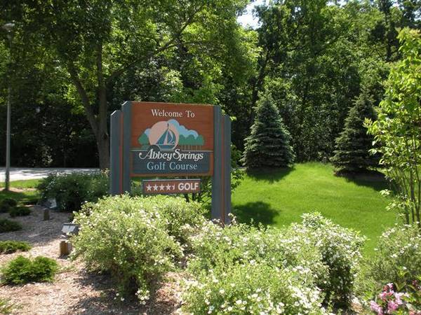 Lt112 St Andrews Trl, Fontana, WI 53125
