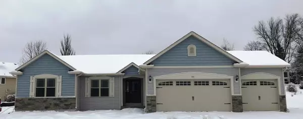 333 Nature Pl, Johnson Creek, WI 53038