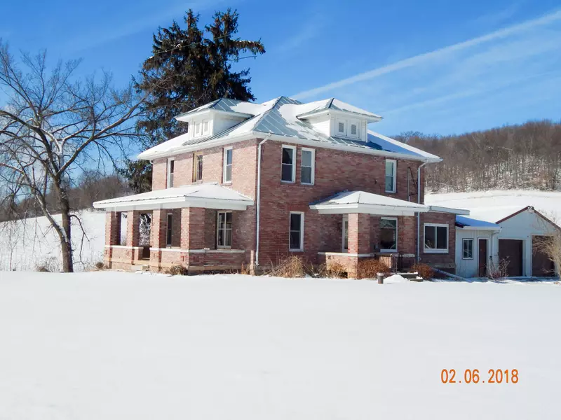 W10794 State Rd 54, Gale, WI 54642