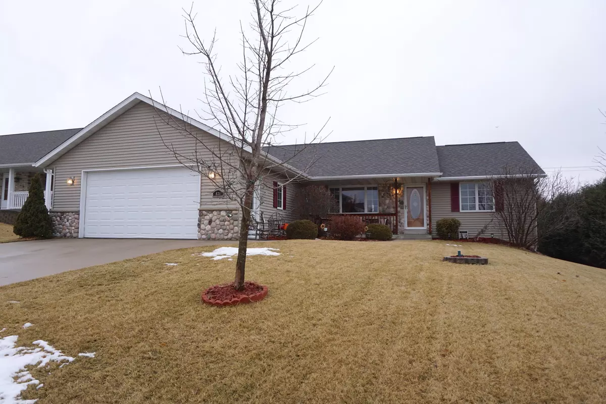 Kewaskum, WI 53040,824 Odawa Cir