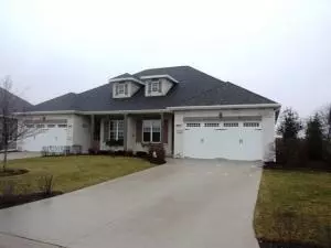 808B Settlers Ln, Sheboygan Falls, WI 53085