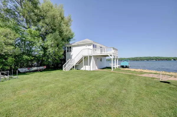 Twin Lakes, WI 53181,1202 Musial RD